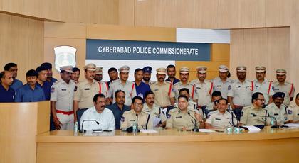 Minor boy held for 10-year-old girl’s murder in Hyderabad | Minor boy held for 10-year-old girl’s murder in Hyderabad Minor boy held for 10-year-old girl’s murder in Hyderabad | Minor boy held for 10-year-old girl’s murder in Hyderabad