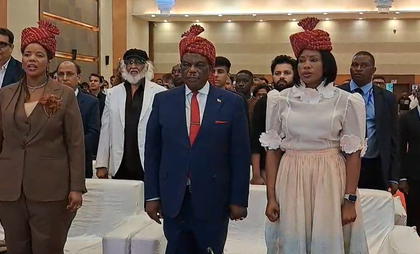 Zimbabwe Vice President visits Surat, appeals for investment in diamond and cotton industry | Zimbabwe Vice President visits Surat, appeals for investment in diamond and cotton industry Zimbabwe Vice President visits Surat, appeals for investment in diamond and cotton industry | Zimbabwe Vice President visits Surat, appeals for investment in diamond and cotton industry