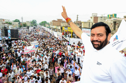 Leading by example, CM Nayab Saini runs for fit, drug-free Haryana | Leading by example, CM Nayab Saini runs for fit, drug-free Haryana Leading by example, CM Nayab Saini runs for fit, drug-free Haryana | Leading by example, CM Nayab Saini runs for fit, drug-free Haryana
