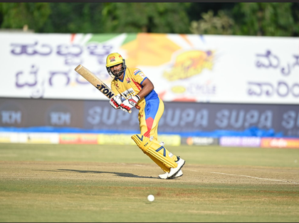 Maharaja Trophy: Mangaluru Dragons climb top of the table with nine-wicket win over Bengaluru Blasters | Maharaja Trophy: Mangaluru Dragons climb top of the table with nine-wicket win over Bengaluru Blasters Maharaja Trophy: Mangaluru Dragons climb top of the table with nine-wicket win over Bengaluru Blasters | Maharaja Trophy: Mangaluru Dragons climb top of the table with nine-wicket win over Bengaluru Blasters