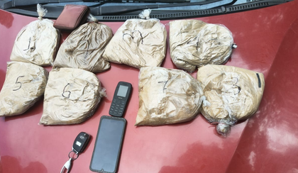 Drugs worth Rs 8 crore seized in Assam, Manipur; 8 held | Drugs worth Rs 8 crore seized in Assam, Manipur; 8 held Drugs worth Rs 8 crore seized in Assam, Manipur; 8 held | Drugs worth Rs 8 crore seized in Assam, Manipur; 8 held