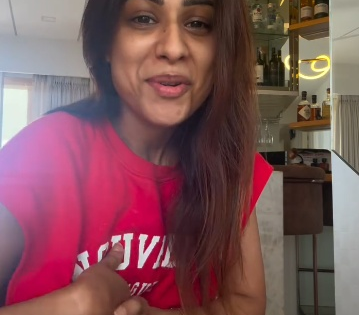 Nia Sharma teaches a quick hack for teeth whitening | Nia Sharma teaches a quick hack for teeth whitening Nia Sharma teaches a quick hack for teeth whitening | Nia Sharma teaches a quick hack for teeth whitening