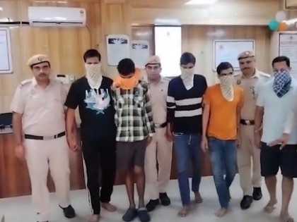 Five gamblers apprehended in Delhi, stake money recovered | Five gamblers apprehended in Delhi, stake money recovered Five gamblers apprehended in Delhi, stake money recovered | Five gamblers apprehended in Delhi, stake money recovered