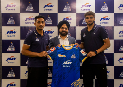 Haryana Steelers unveil team jersey ahead of PKL Season 12 | Haryana Steelers unveil team jersey ahead of PKL Season 12 Haryana Steelers unveil team jersey ahead of PKL Season 12 | Haryana Steelers unveil team jersey ahead of PKL Season 12