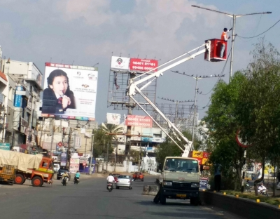 41,000 dysfunctional streetlights across Chennai, civic body begins large-scale replacement | 41,000 dysfunctional streetlights across Chennai, civic body begins large-scale replacement 41,000 dysfunctional streetlights across Chennai, civic body begins large-scale replacement | 41,000 dysfunctional streetlights across Chennai, civic body begins large-scale replacement