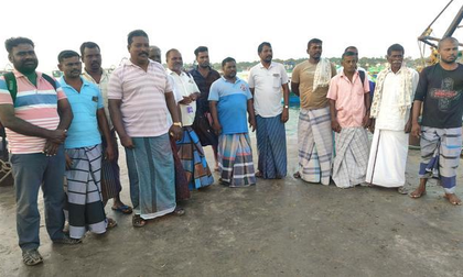 14 Rameswaram fishermen travel to Jaffna to reclaim Indian fishing boats in Sri Lankan custody | 14 Rameswaram fishermen travel to Jaffna to reclaim Indian fishing boats in Sri Lankan custody 14 Rameswaram fishermen travel to Jaffna to reclaim Indian fishing boats in Sri Lankan custody | 14 Rameswaram fishermen travel to Jaffna to reclaim Indian fishing boats in Sri Lankan custody
