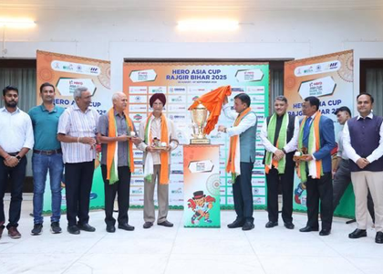 Mansukh Mandaviya unveils Hockey Asia Cup 2025 trophy | Mansukh Mandaviya unveils Hockey Asia Cup 2025 trophy