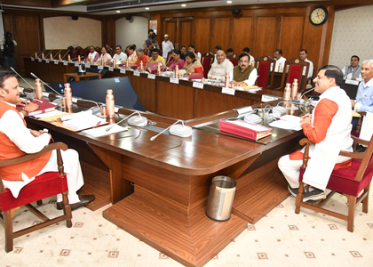 MP cops to get tablets for probe, 610 new subordinate prosecutors' posts for courts okayed | MP cops to get tablets for probe, 610 new subordinate prosecutors' posts for courts okayed