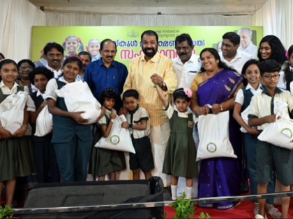Quarter of a million Kerala schoolchildren to get 4 kg rice for Onam | Quarter of a million Kerala schoolchildren to get 4 kg rice for Onam