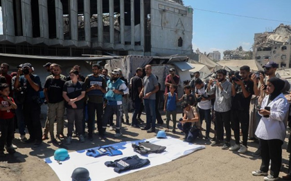 India expresses 'deep regret' over killing of journalists in Gaza | India expresses 'deep regret' over killing of journalists in Gaza India expresses 'deep regret' over killing of journalists in Gaza | India expresses 'deep regret' over killing of journalists in Gaza