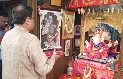 Ganesh Chaturthi celebrated with devotion at Union Minister Nitin Gadkari’s residence | Ganesh Chaturthi celebrated with devotion at Union Minister Nitin Gadkari’s residence Ganesh Chaturthi celebrated with devotion at Union Minister Nitin Gadkari’s residence | Ganesh Chaturthi celebrated with devotion at Union Minister Nitin Gadkari’s residence