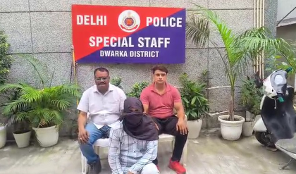 Haryana man arrested with 42 boxes of illegal liquor in Delhi | Haryana man arrested with 42 boxes of illegal liquor in Delhi Haryana man arrested with 42 boxes of illegal liquor in Delhi | Haryana man arrested with 42 boxes of illegal liquor in Delhi