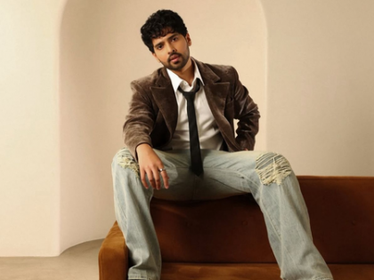 Armaan Malik unveils ‘Baari Baari’ acoustic version: It’s me, my voice, and purest essence of song | Armaan Malik unveils ‘Baari Baari’ acoustic version: It’s me, my voice, and purest essence of song