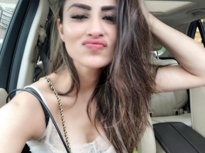 Mouni Roy looks completely unrecognisable in her latest picture | Mouni Roy looks completely unrecognisable in her latest picture Mouni Roy looks completely unrecognisable in her latest picture | Mouni Roy looks completely unrecognisable in her latest picture