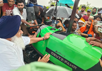 Punjab floods: Waive off interest on farm loans for one year, says Sukhbir Badal | Punjab floods: Waive off interest on farm loans for one year, says Sukhbir Badal Punjab floods: Waive off interest on farm loans for one year, says Sukhbir Badal | Punjab floods: Waive off interest on farm loans for one year, says Sukhbir Badal