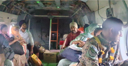 IAF evacuates 11 civilians, delivers 2,150 kg of essentials in flood-hit Punjab | IAF evacuates 11 civilians, delivers 2,150 kg of essentials in flood-hit Punjab IAF evacuates 11 civilians, delivers 2,150 kg of essentials in flood-hit Punjab | IAF evacuates 11 civilians, delivers 2,150 kg of essentials in flood-hit Punjab
