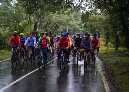 Raksha Khadse and Jackie Shroff inspire citizens at Sundays on Cycle in Mumbai | Raksha Khadse and Jackie Shroff inspire citizens at Sundays on Cycle in Mumbai Raksha Khadse and Jackie Shroff inspire citizens at Sundays on Cycle in Mumbai | Raksha Khadse and Jackie Shroff inspire citizens at Sundays on Cycle in Mumbai