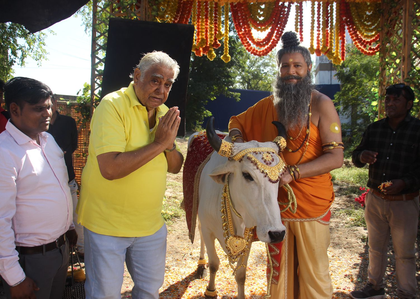 Shiv Sagar says ‘an era gone’ as he mourns loss of father Prem Sagar | Shiv Sagar says ‘an era gone’ as he mourns loss of father Prem Sagar Shiv Sagar says ‘an era gone’ as he mourns loss of father Prem Sagar | Shiv Sagar says ‘an era gone’ as he mourns loss of father Prem Sagar
