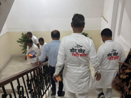 Rajasthan Assembly witnesses uproar as Congress raises 'vote chori' slogans | Rajasthan Assembly witnesses uproar as Congress raises 'vote chori' slogans Rajasthan Assembly witnesses uproar as Congress raises 'vote chori' slogans | Rajasthan Assembly witnesses uproar as Congress raises 'vote chori' slogans