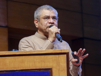 Online gaming law: Union IT minister meets gaming industry representatives | Online gaming law: Union IT minister meets gaming industry representatives Online gaming law: Union IT minister meets gaming industry representatives | Online gaming law: Union IT minister meets gaming industry representatives