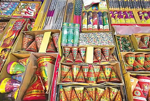 West Bengal govt fixes time limit for burning firecrackers on festival | West Bengal govt fixes time limit for burning firecrackers on festival West Bengal govt fixes time limit for burning firecrackers on festival | West Bengal govt fixes time limit for burning firecrackers on festival