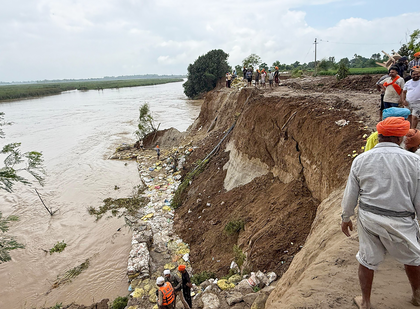 Punjab reeling under worst floods; crop devastation in 175,216 hectares: Minister | Punjab reeling under worst floods; crop devastation in 175,216 hectares: Minister