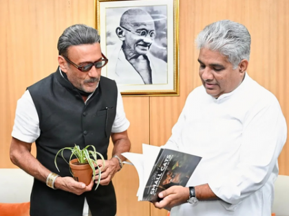 Jackie Shroff takes forward his knack for eco-conservation, meets Minister of Environment, Forest and Climate Change | Jackie Shroff takes forward his knack for eco-conservation, meets Minister of Environment, Forest and Climate Change Jackie Shroff takes forward his knack for eco-conservation, meets Minister of Environment, Forest and Climate Change | Jackie Shroff takes forward his knack for eco-conservation, meets Minister of Environment, Forest and Climate Change