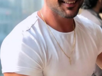 TV actor Ashish Kapoor held in rape case, arrested from Pune | TV actor Ashish Kapoor held in rape case, arrested from Pune