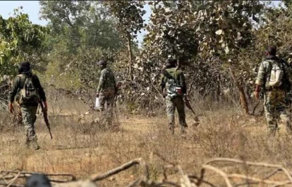 Two soldiers killed in encounter with Maoists in Jharkhand's Palamu | Two soldiers killed in encounter with Maoists in Jharkhand's Palamu Two soldiers killed in encounter with Maoists in Jharkhand's Palamu | Two soldiers killed in encounter with Maoists in Jharkhand's Palamu
