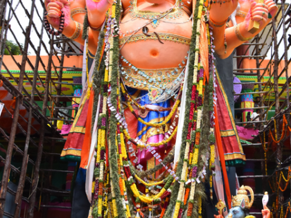 Telangana CM offers 'puja' at Kharitabad Bada Ganesh | Telangana CM offers 'puja' at Kharitabad Bada Ganesh Telangana CM offers 'puja' at Kharitabad Bada Ganesh | Telangana CM offers 'puja' at Kharitabad Bada Ganesh