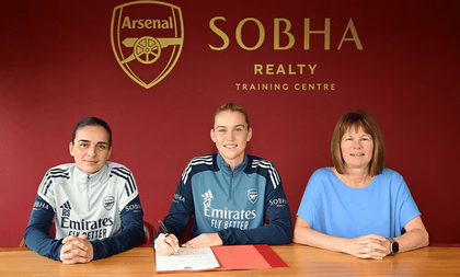 Alessia Russo pens long term deal with Arsenal | Alessia Russo pens long term deal with Arsenal Alessia Russo pens long term deal with Arsenal | Alessia Russo pens long term deal with Arsenal