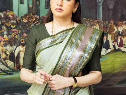 Bhagyashree emphasises the importance of "gurus" on Teacher's Day | Bhagyashree emphasises the importance of "gurus" on Teacher's Day Bhagyashree emphasises the importance of "gurus" on Teacher's Day | Bhagyashree emphasises the importance of "gurus" on Teacher's Day