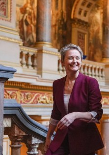 EAM Jaishankar congratulates new UK Foreign Secretary Yvette Cooper, says looking forward to working together to continue Comprehensive Strategic Partnership | EAM Jaishankar congratulates new UK Foreign Secretary Yvette Cooper, says looking forward to working together to continue Comprehensive Strategic Partnership
