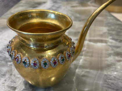 Stolen during puja: Delhi businessman laments loss of golden ‘kalash’ at Red Fort | Stolen during puja: Delhi businessman laments loss of golden ‘kalash’ at Red Fort Stolen during puja: Delhi businessman laments loss of golden ‘kalash’ at Red Fort | Stolen during puja: Delhi businessman laments loss of golden ‘kalash’ at Red Fort