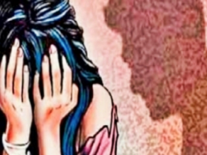 K'taka shocker: Teacher threatens school girl with obscene photo; rapes her | K'taka shocker: Teacher threatens school girl with obscene photo; rapes her K'taka shocker: Teacher threatens school girl with obscene photo; rapes her | K'taka shocker: Teacher threatens school girl with obscene photo; rapes her