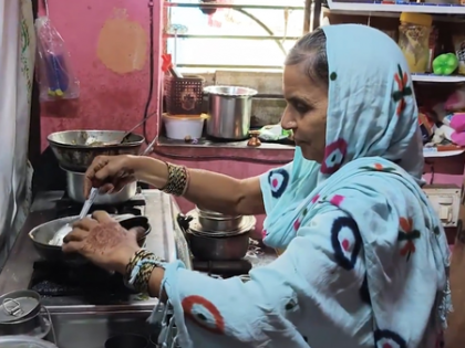 Maharashtra: Ujjwala Yojana brings drastic changes in lives of Latur women | Maharashtra: Ujjwala Yojana brings drastic changes in lives of Latur women Maharashtra: Ujjwala Yojana brings drastic changes in lives of Latur women | Maharashtra: Ujjwala Yojana brings drastic changes in lives of Latur women