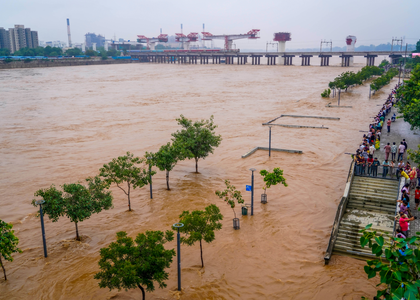 Heavy water discharge from Dharoi Dam triggers precautionary measures in Ahmedabad | Heavy water discharge from Dharoi Dam triggers precautionary measures in Ahmedabad Heavy water discharge from Dharoi Dam triggers precautionary measures in Ahmedabad | Heavy water discharge from Dharoi Dam triggers precautionary measures in Ahmedabad