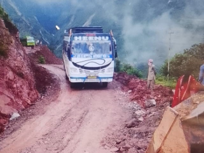 BRO restores road connectivity in rain-hit mountainous area of J&K’s Kathua | BRO restores road connectivity in rain-hit mountainous area of J&K’s Kathua