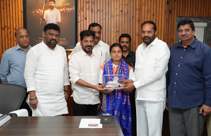 Telangana CM assures all support to archer Chikitha Taniparthi to aim for Olympic medals | Telangana CM assures all support to archer Chikitha Taniparthi to aim for Olympic medals Telangana CM assures all support to archer Chikitha Taniparthi to aim for Olympic medals | Telangana CM assures all support to archer Chikitha Taniparthi to aim for Olympic medals