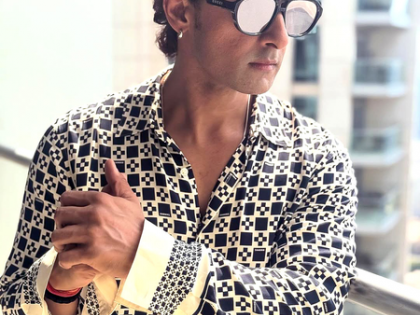 Ravi Dubey sports a clean-shaven look after wrapping up the shoot for 'Ramayana' | Ravi Dubey sports a clean-shaven look after wrapping up the shoot for 'Ramayana' Ravi Dubey sports a clean-shaven look after wrapping up the shoot for 'Ramayana' | Ravi Dubey sports a clean-shaven look after wrapping up the shoot for 'Ramayana'