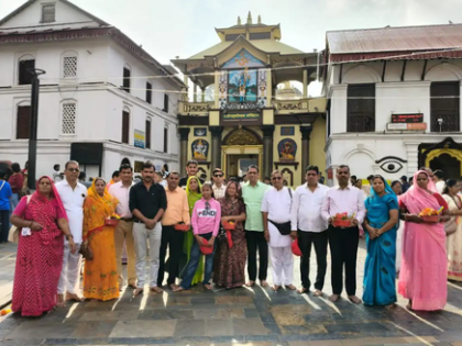 Rajasthan tourists stranded in Nepal, take shelter in hotel after cancellation of flights | Rajasthan tourists stranded in Nepal, take shelter in hotel after cancellation of flights Rajasthan tourists stranded in Nepal, take shelter in hotel after cancellation of flights | Rajasthan tourists stranded in Nepal, take shelter in hotel after cancellation of flights