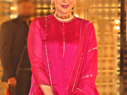 Karisma Kapoor’s children have not received INR 1900 crore from Sunjay Kapur’s estate, reveals source | Karisma Kapoor’s children have not received INR 1900 crore from Sunjay Kapur’s estate, reveals source Karisma Kapoor’s children have not received INR 1900 crore from Sunjay Kapur’s estate, reveals source | Karisma Kapoor’s children have not received INR 1900 crore from Sunjay Kapur’s estate, reveals source