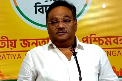 Bengal BJP chief faces protests by Trinamool workers over delayed salary at cotton mill | Bengal BJP chief faces protests by Trinamool workers over delayed salary at cotton mill