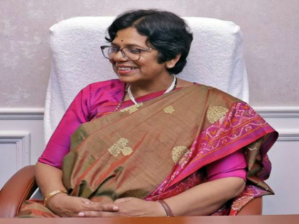 NCW chief Vijaya Rahatkar in Diu for interaction with fisherwomen | NCW chief Vijaya Rahatkar in Diu for interaction with fisherwomen NCW chief Vijaya Rahatkar in Diu for interaction with fisherwomen | NCW chief Vijaya Rahatkar in Diu for interaction with fisherwomen