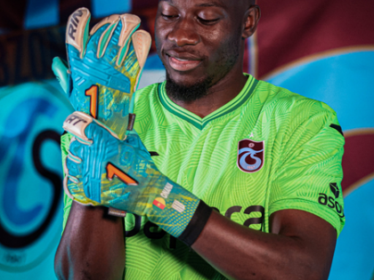 Manchester United goalkeeper makes loan move to Trabzonspor | Manchester United goalkeeper makes loan move to Trabzonspor
