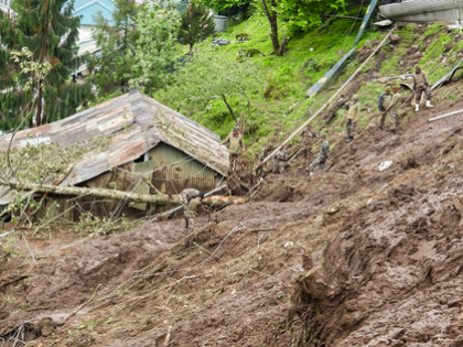 Four killed, 3 missing in Sikkim landslide; rescue Ops underway | Four killed, 3 missing in Sikkim landslide; rescue Ops underway