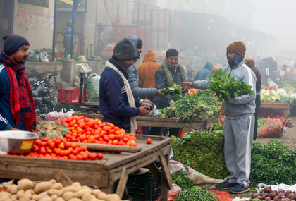 Inflation remains under RBI's tolerance level, to maintain price stability: Experts | Inflation remains under RBI's tolerance level, to maintain price stability: Experts