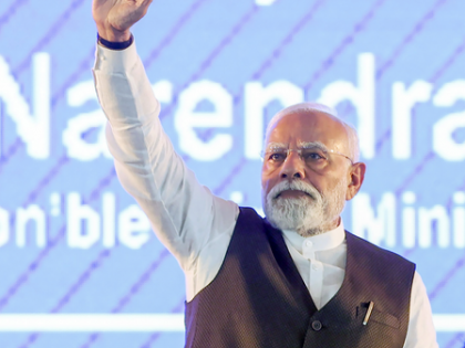 PM Modi should continue to serve when independent India turns 100: Mukesh Ambani | PM Modi should continue to serve when independent India turns 100: Mukesh Ambani