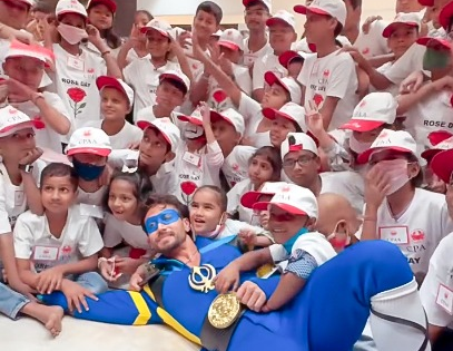 Tiger Shroff returns in his Flying Jatt avatar for some special friends | Tiger Shroff returns in his Flying Jatt avatar for some special friends Tiger Shroff returns in his Flying Jatt avatar for some special friends | Tiger Shroff returns in his Flying Jatt avatar for some special friends
