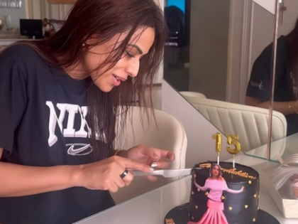 Nia Sharma celebrates with a cake as she completes 15 years in the television industry | Nia Sharma celebrates with a cake as she completes 15 years in the television industry Nia Sharma celebrates with a cake as she completes 15 years in the television industry | Nia Sharma celebrates with a cake as she completes 15 years in the television industry